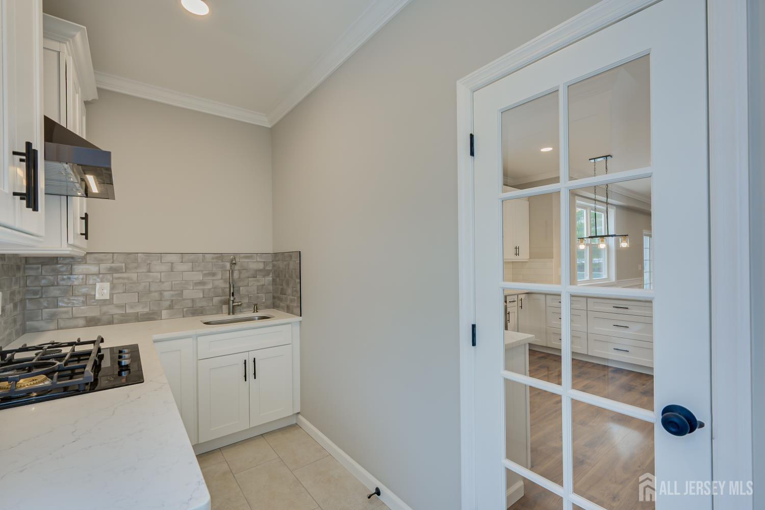 7 Vale Street Edison, NJ 08817 - Photo 14 of 31