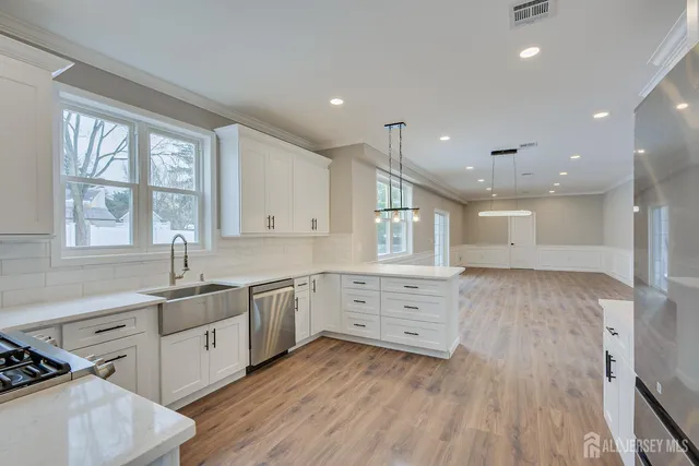 $1,288,800 | 7 Vale Street, Edison, NJ 08817