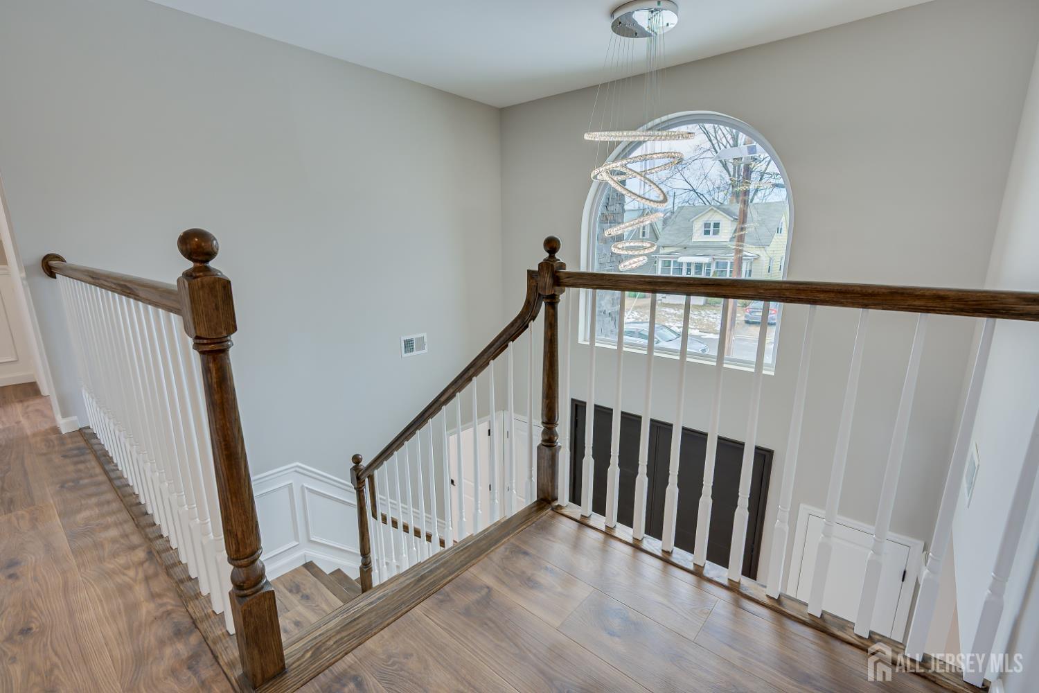 7 Vale Street Edison, NJ 08817 - Photo 19 of 31