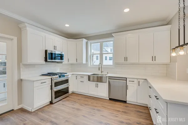 $1,288,800 | 7 Vale Street, Edison, NJ 08817
