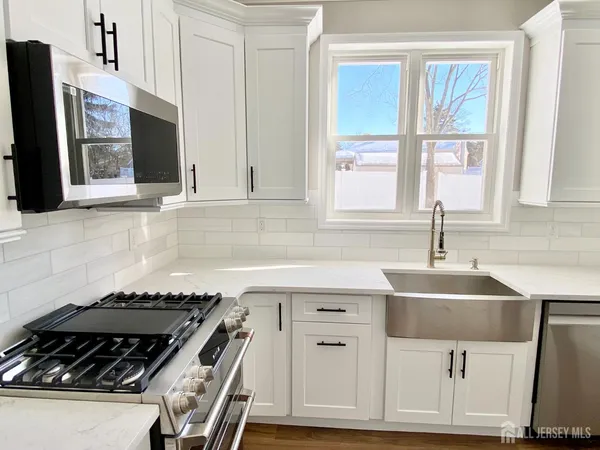 $1,288,800 | 7 Vale Street, Edison, NJ 08817