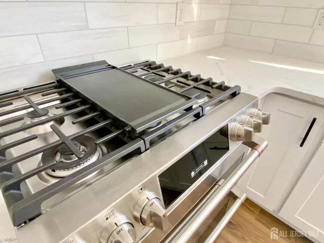 $1,288,800 | 7 Vale Street, Edison, NJ 08817