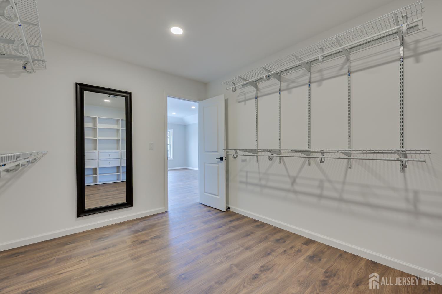 7 Vale Street Edison, NJ 08817 - Photo 26 of 31