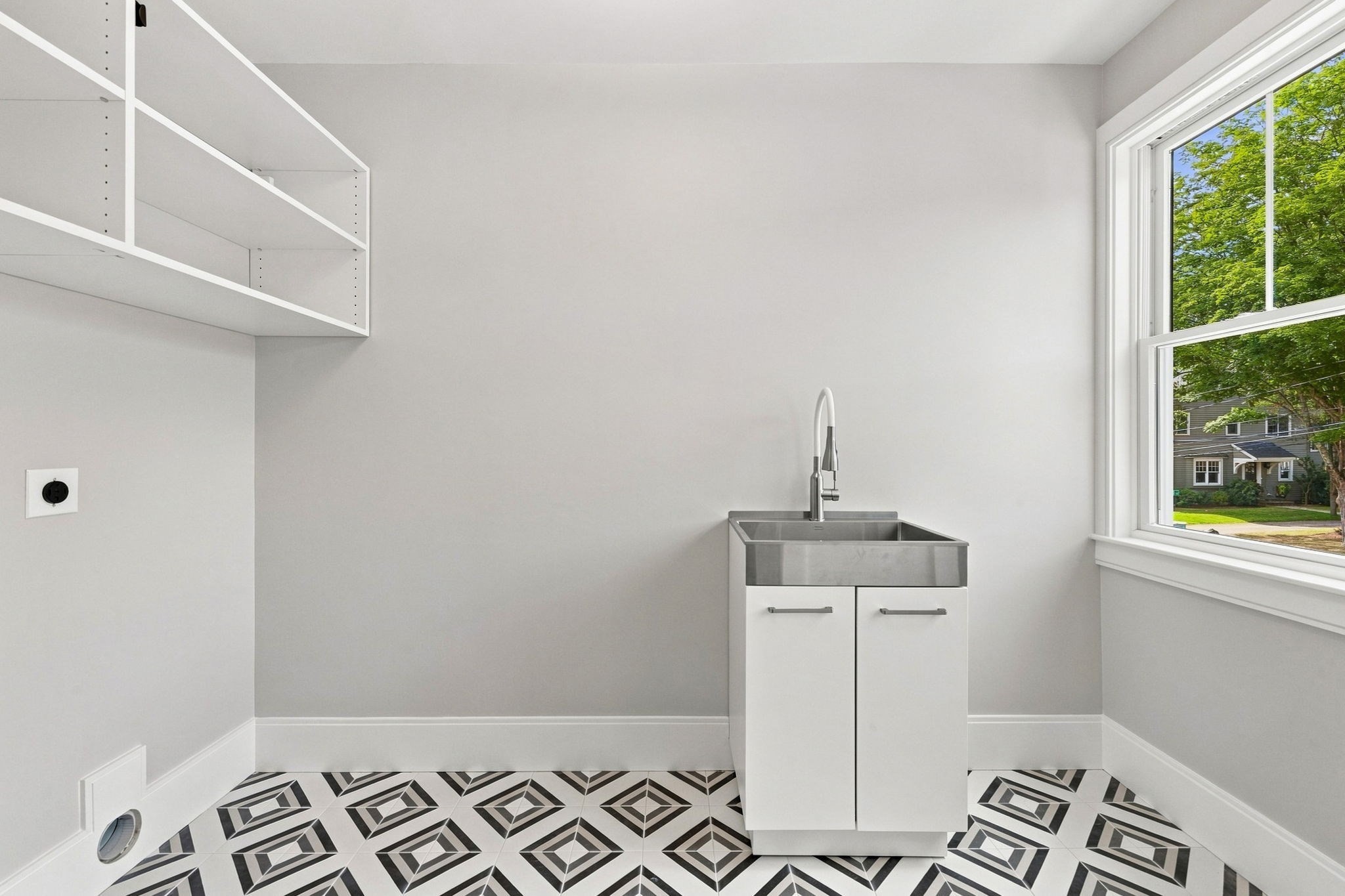 12 Upland Road Needham, MA 02492 - Photo 19 of 26 Gallery Image 19