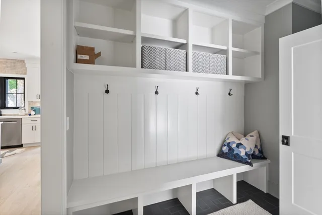 $1,849,999 | 5 Oakridge Avenue, Natick, MA 01760