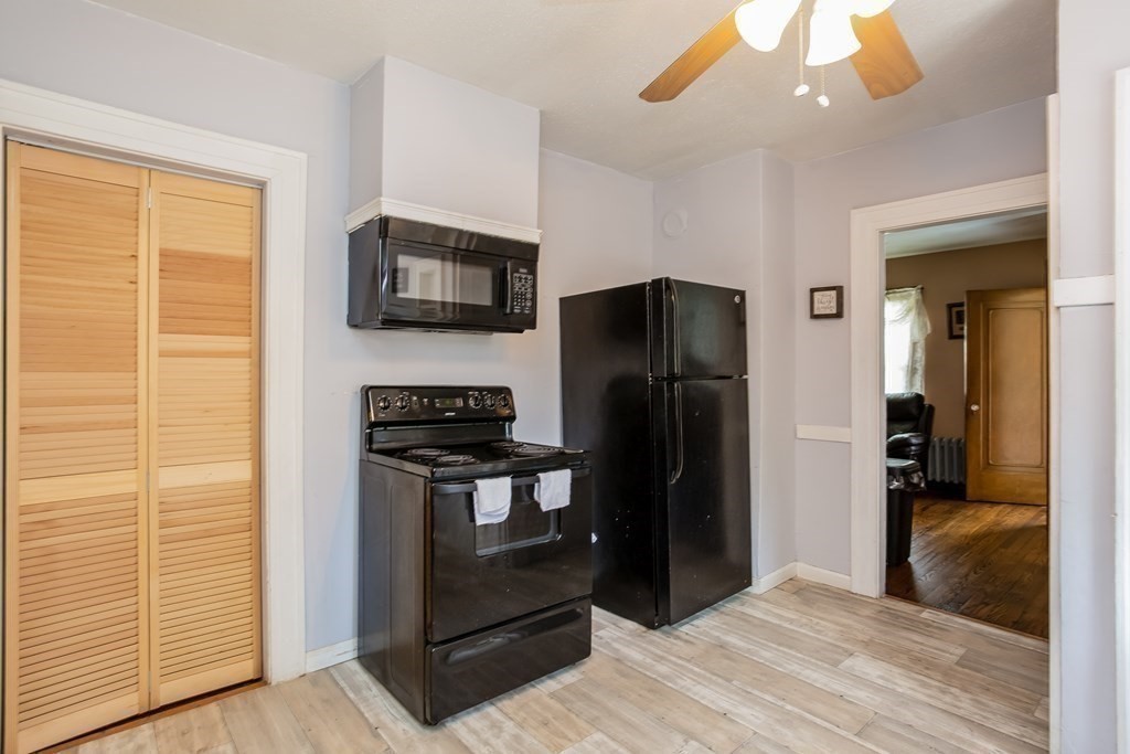 132 Dwight Road Springfield, MA 01108 - Photo 11 of 31