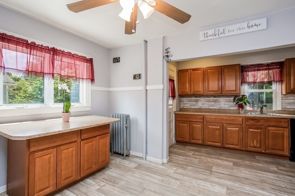132 Dwight Road Springfield, MA 01108 - Photo 8 of 31