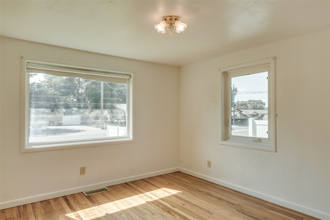 1422 North Bowdish Road Spokane, WA 99206 - Photo 9 of 19 Gallery Image 9