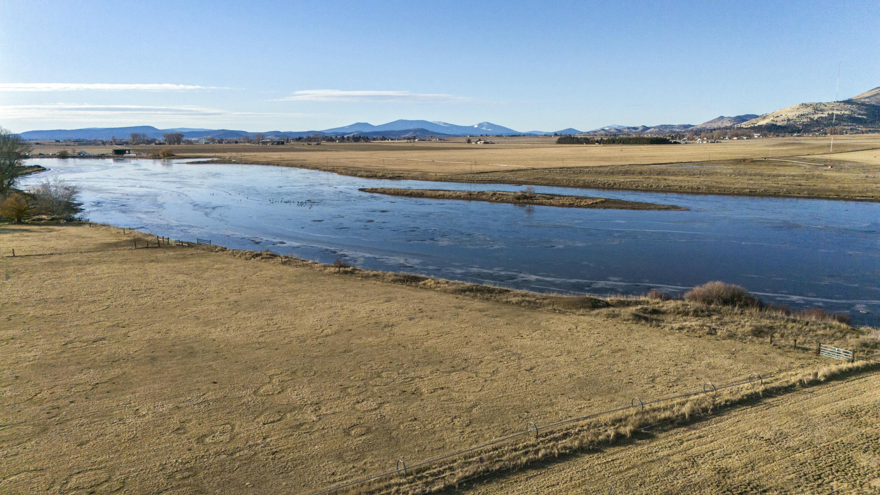 11251 Crystal Springs Road Klamath Falls, OR 97603 - Photo 60 of 64 river