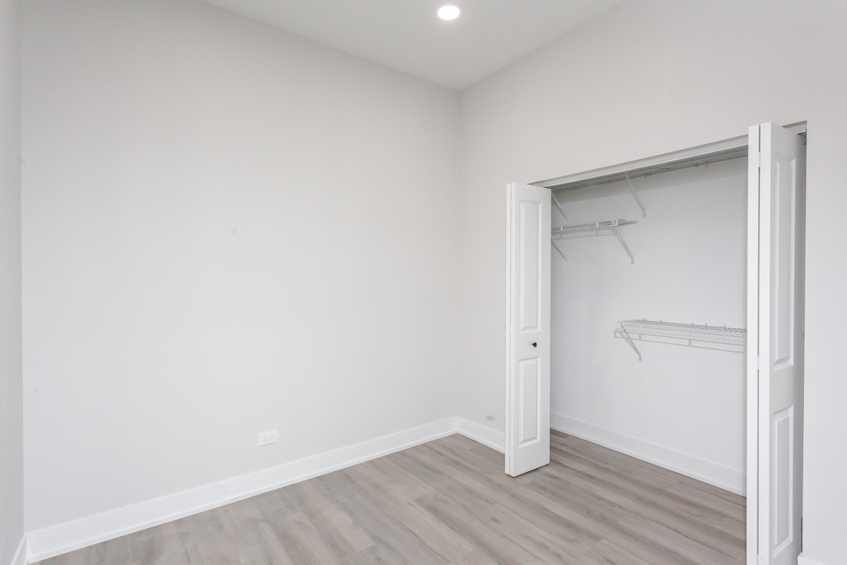 818 West 18th Street, Unit 4M Chicago, IL 60608 - Photo 10 of 10 a view of an empty room