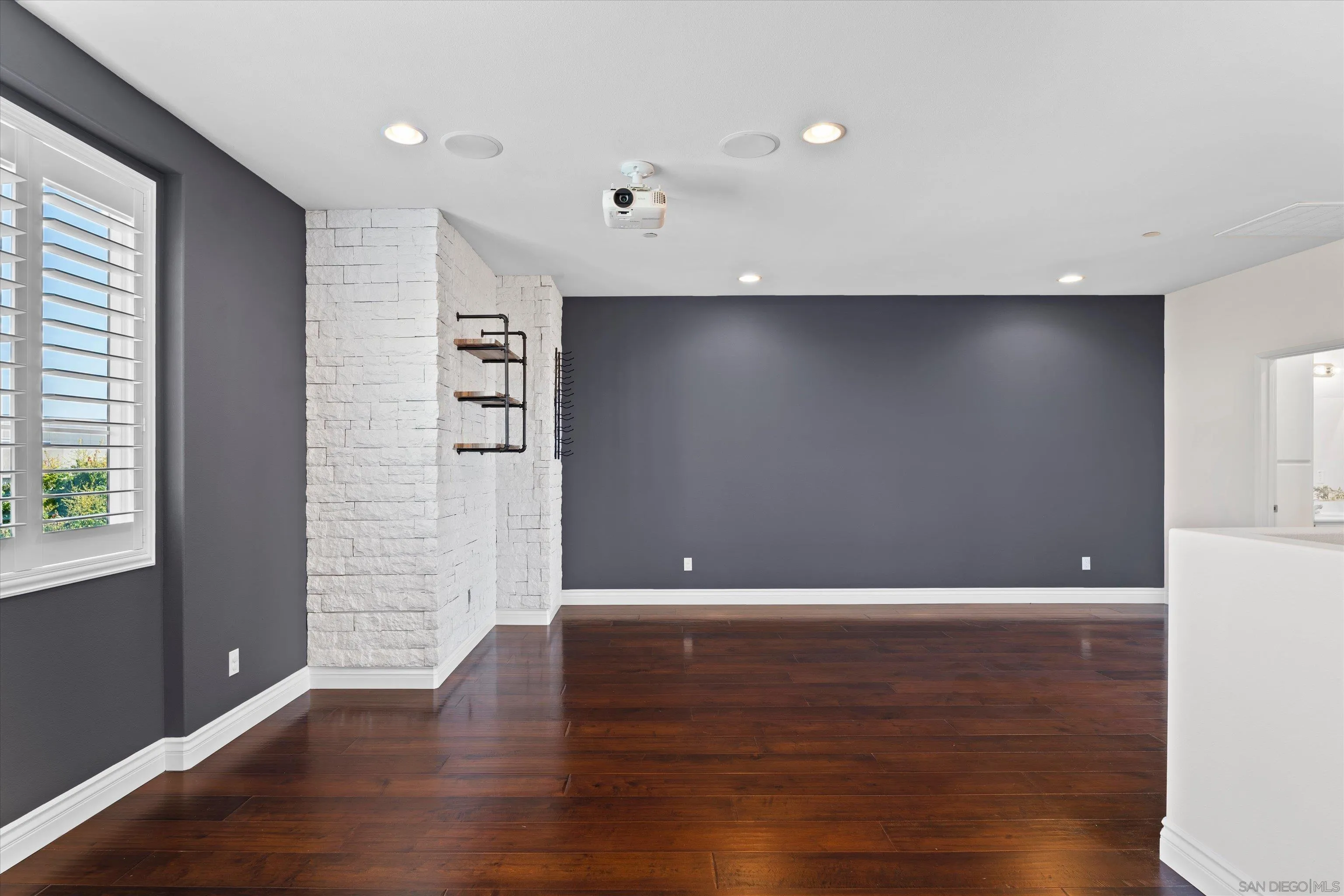 1360 Santa Victoria Road, Unit 3 Chula Vista, CA 91913 - Photo 24 of 38 Bonus Room