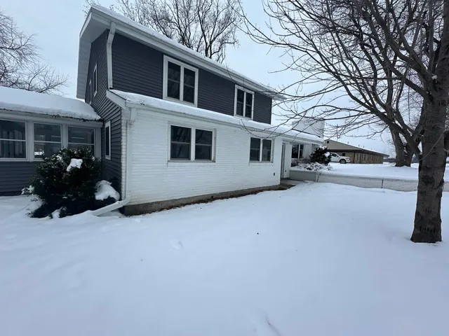 $460,000 | 10291-10297 Us Highway, Mazomanie, WI 53560