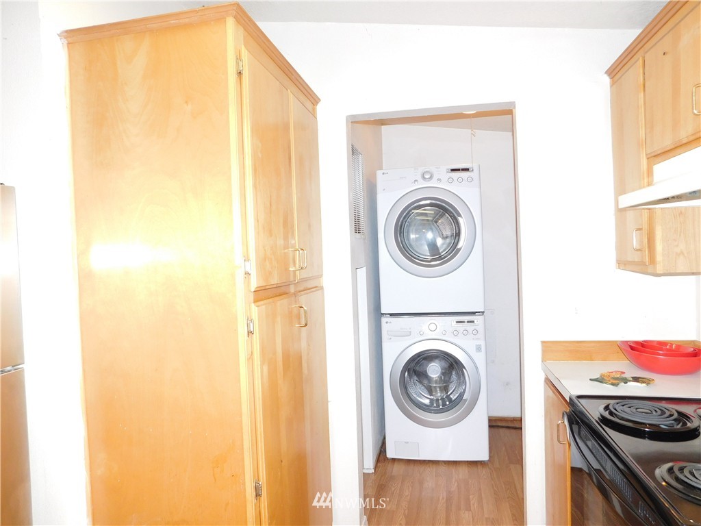 18022 Lawton Lane Southwest Rochester, WA 98579 - Photo 16 of 25 a utility room with dryer and washer