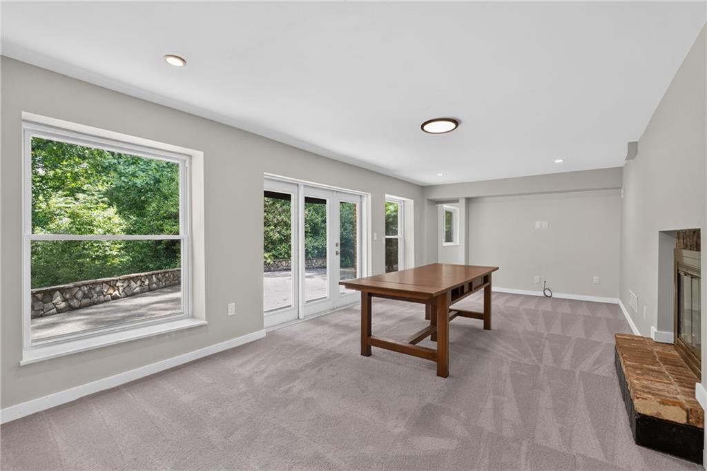 6311 Hunting Creek Road Northeast Atlanta, GA 30328 - Photo 25 of 42