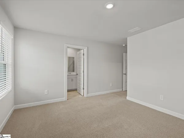 $209,900 | 306 Hampton George Court, Greer, SC 29651
