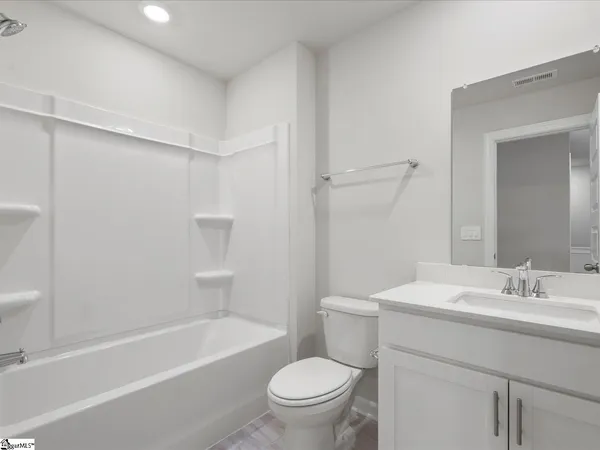 $209,900 | 306 Hampton George Court, Greer, SC 29651