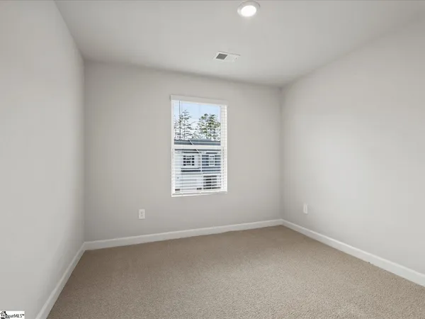 $209,900 | 306 Hampton George Court, Greer, SC 29651