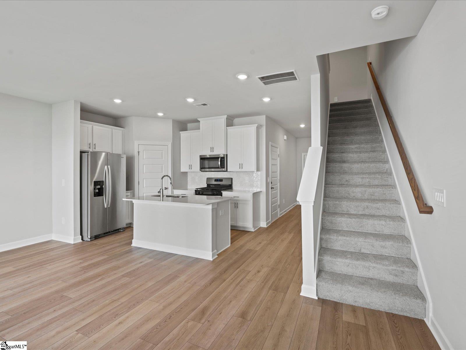 306 Hampton George Court Greer, SC 29651 - Photo 6 of 26