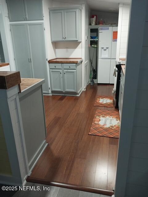 202 Ash Street Interlachen, FL 32148 - Photo 17 of 65 UPDATED KITCHEN FLOOR SEPT 2025