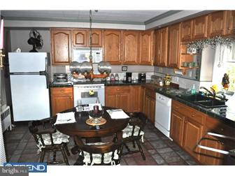 1044 Old Huntingdon Pike Rydal, PA 19046 - Photo 5 of 11 Kitchen