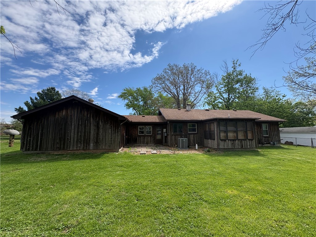 345 North 34th Street Decatur, IL 62521 - Photo 5 of 17
