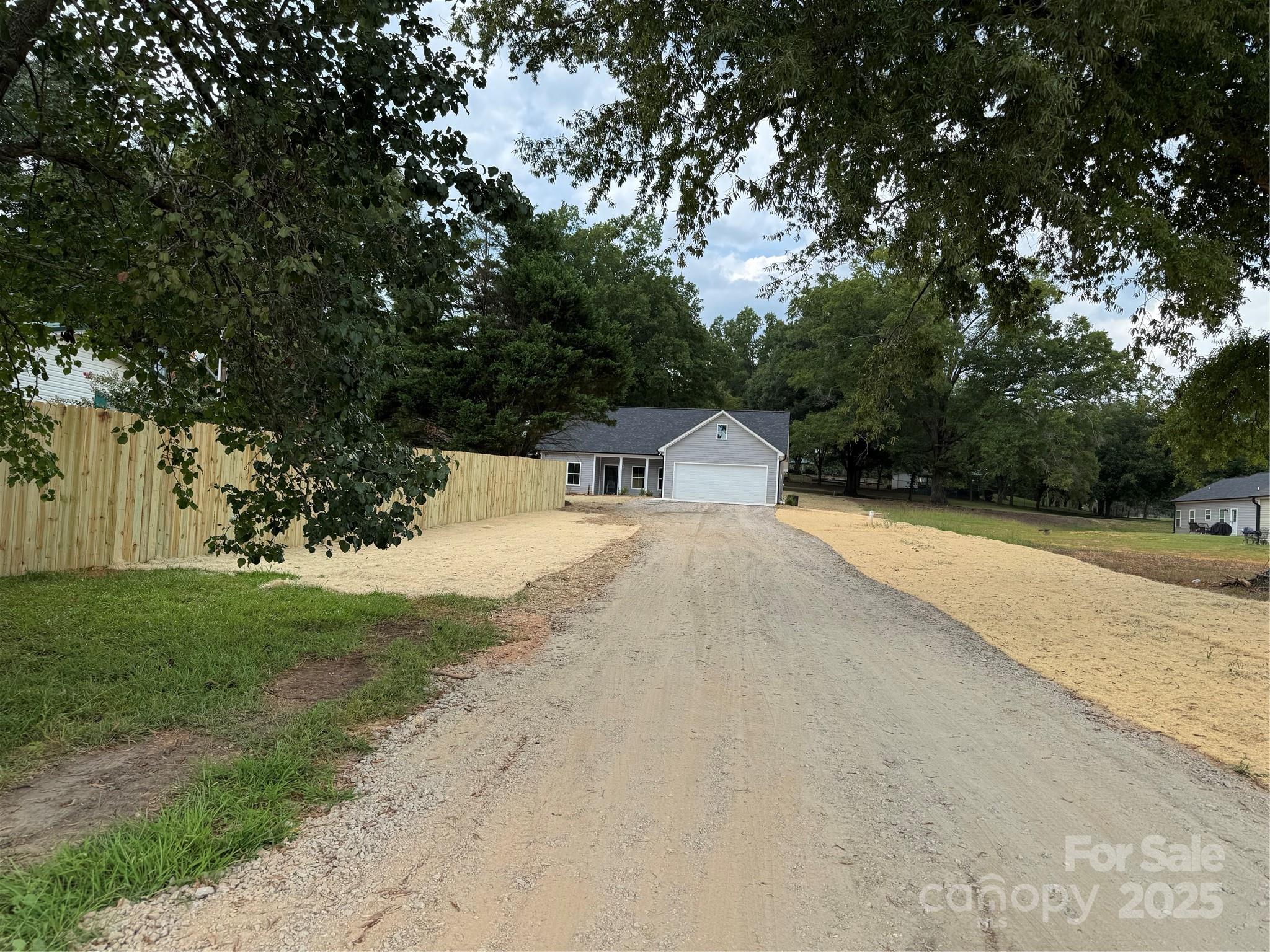 210 West Baker Street Jefferson, SC 29718 - Photo 1 of 32