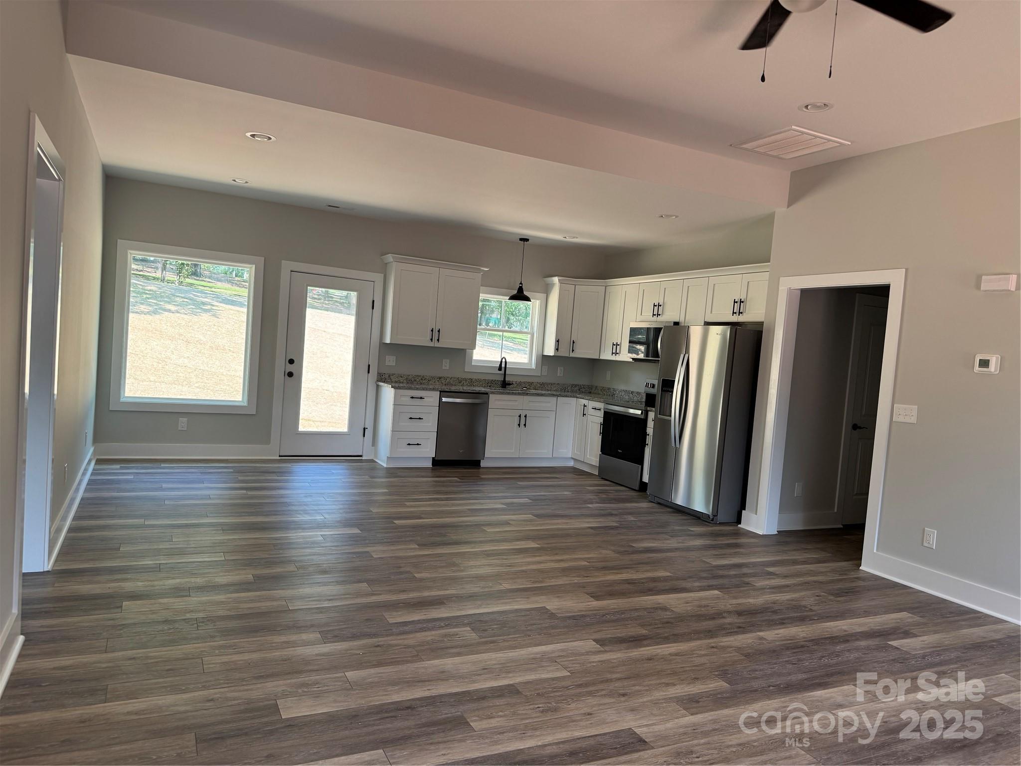 210 West Baker Street Jefferson, SC 29718 - Photo 12 of 32
