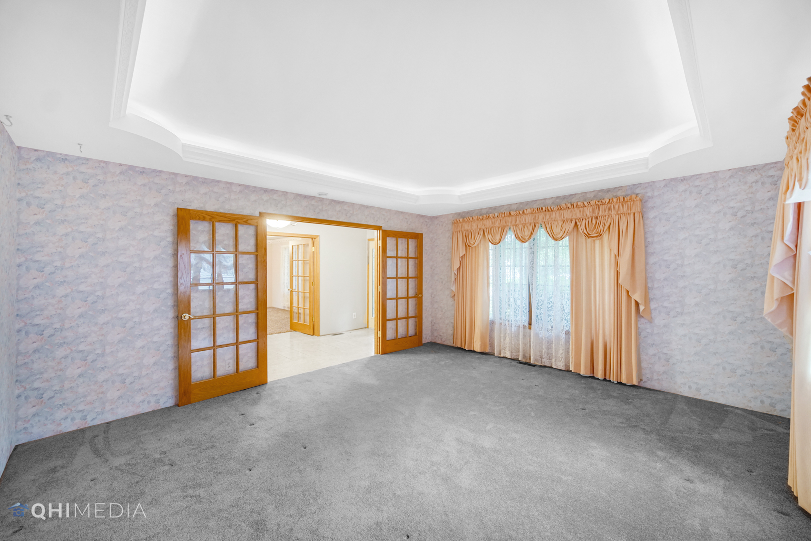 2263 Fox Run Drive Kankakee, IL 60901 - Photo 14 of 34 an empty room with windows