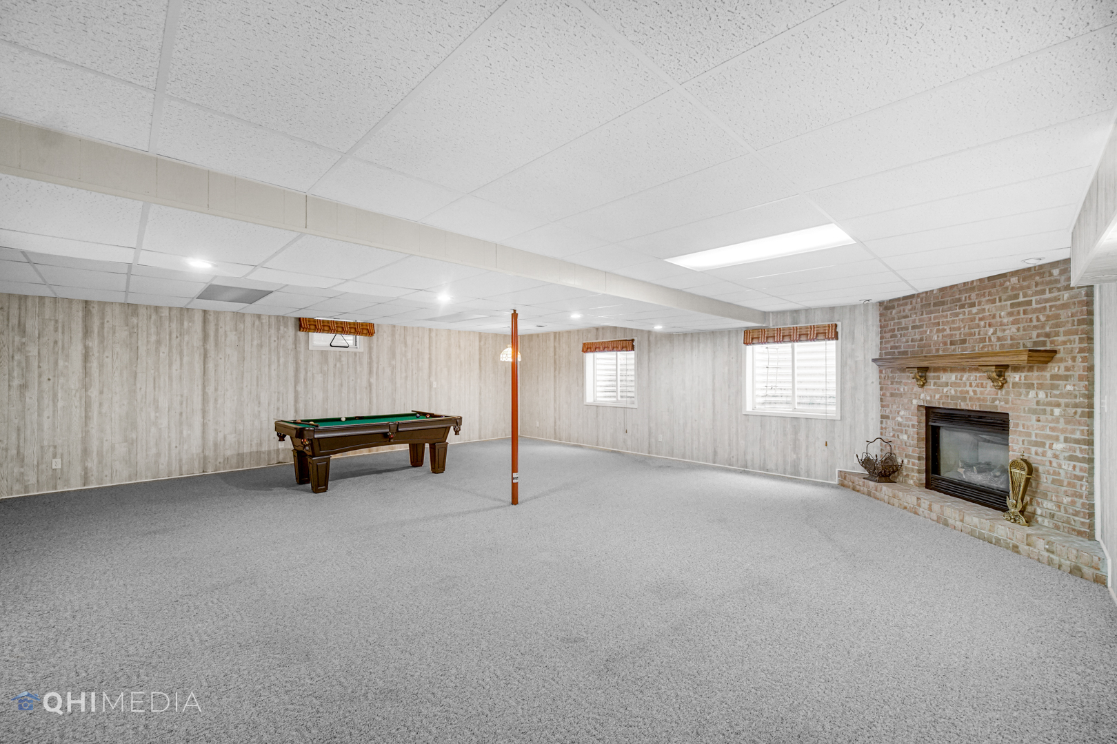 2263 Fox Run Drive Kankakee, IL 60901 - Photo 21 of 34 a view of an empty room with a fireplace and window