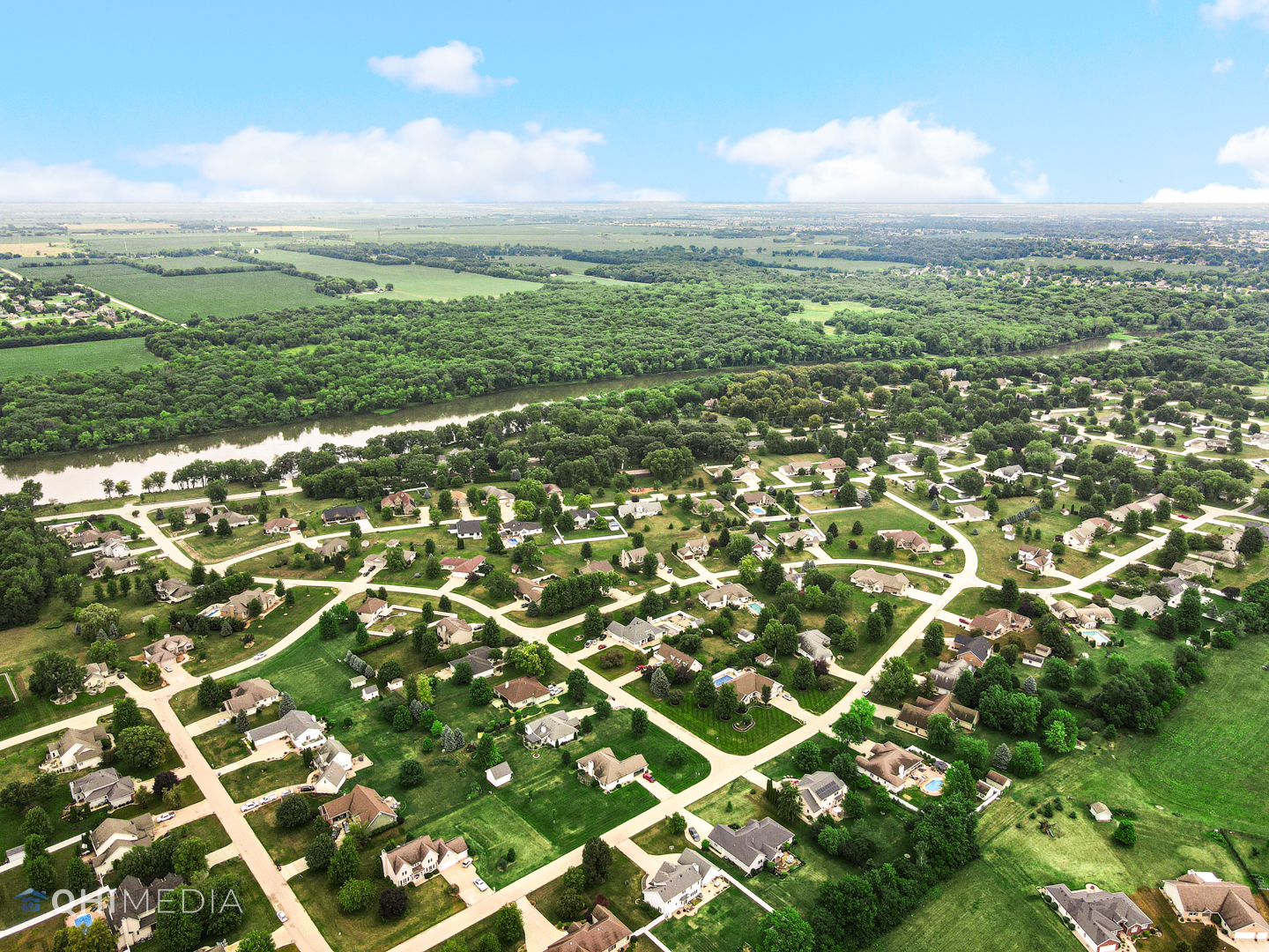 2263 Fox Run Drive Kankakee, IL 60901 - Photo 30 of 34 a view of a city