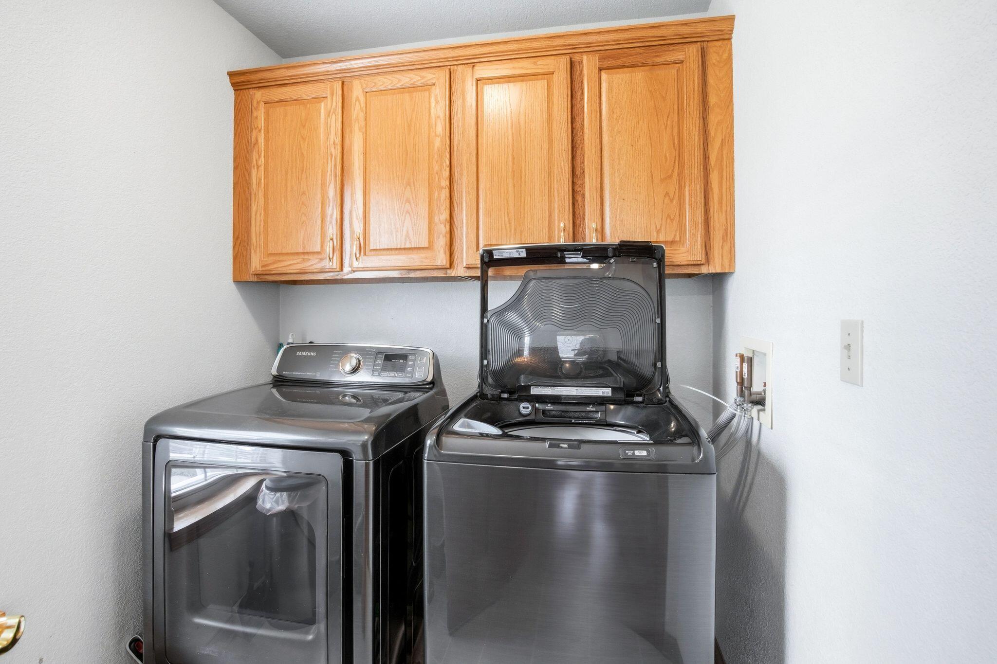 202 Stocks Drive Delafield, WI 53018 - Photo 15 of 30 Main Level Laundry