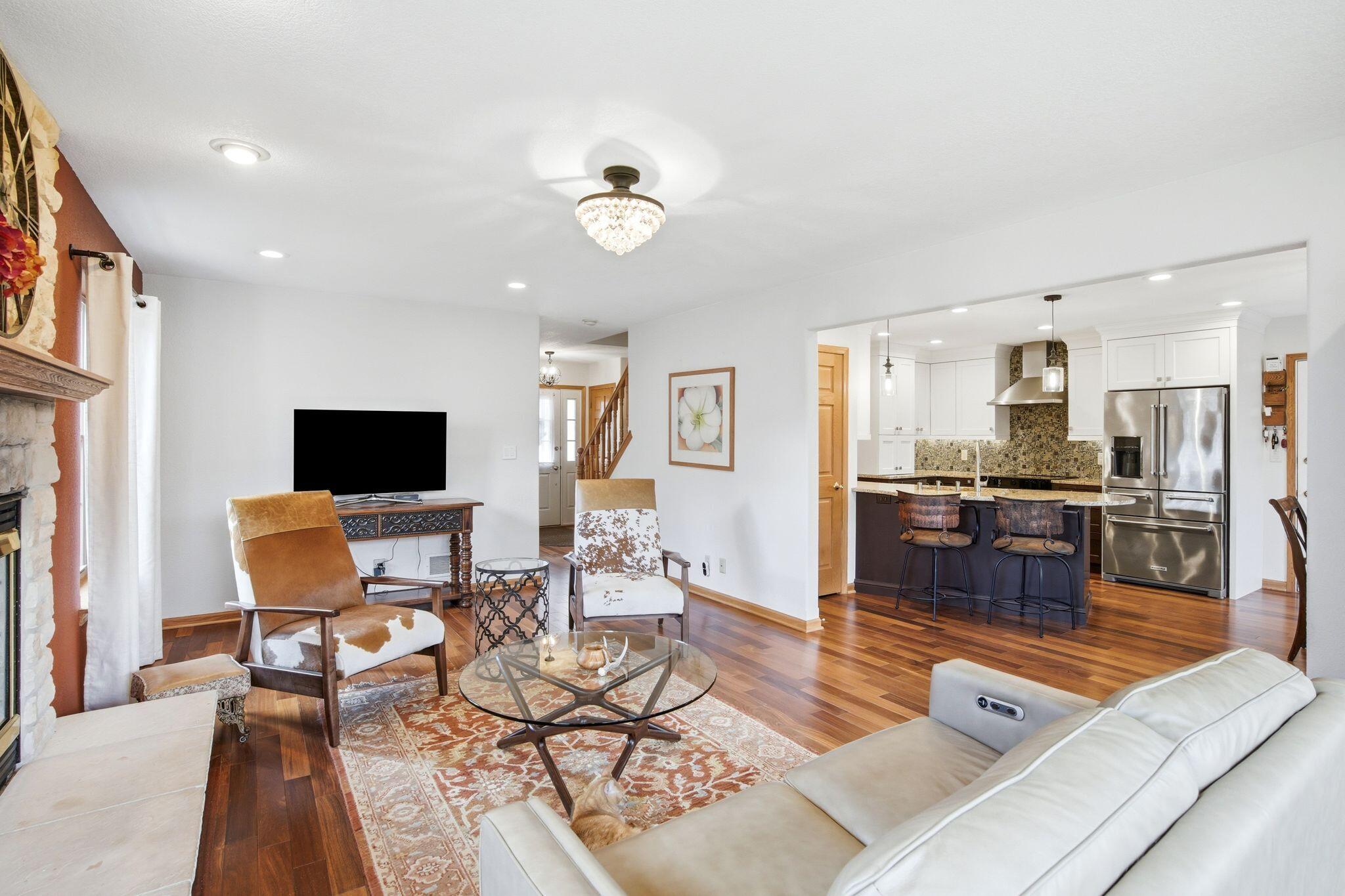 202 Stocks Drive Delafield, WI 53018 - Photo 7 of 30 Living Room 4