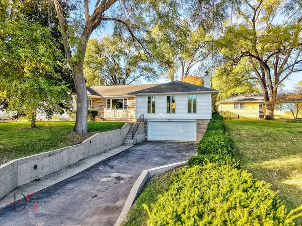 $270,000 | 3060 Cemetery Road, Morris, IL 60450