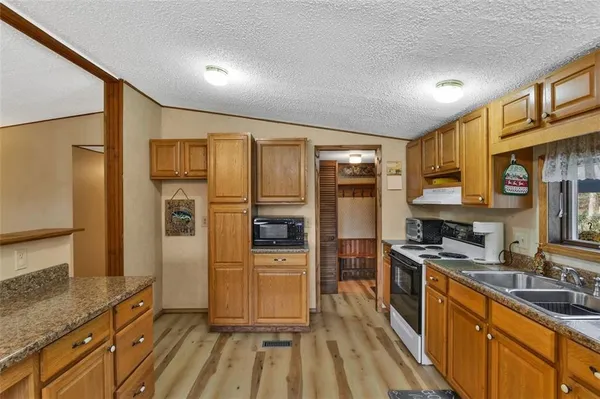 $445,000 | 2200 Prospect Road, Prospect, PA 16052