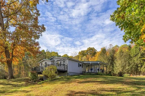 $445,000 | 2200 Prospect Road, Prospect, PA 16052