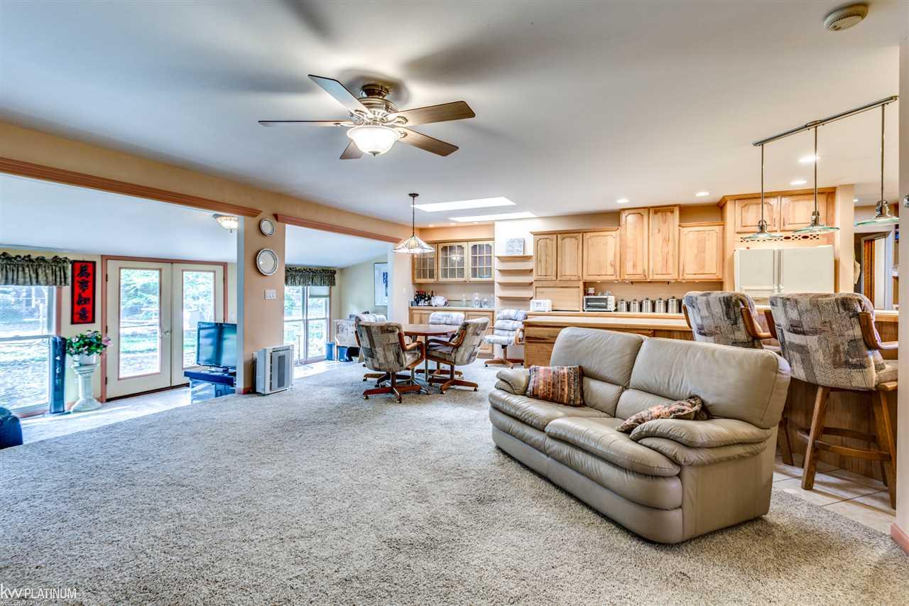 4682 Howland Road Almont, MI 48003 - Photo 27 of 37 31396019-28.JPG