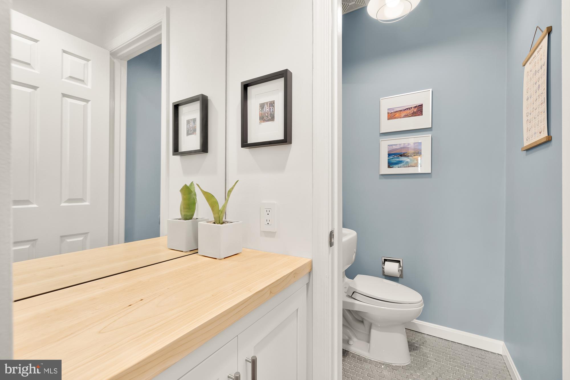 1826 Biltmore Street Northwest, Unit 4 Washington, DC 20009 - Photo 19 of 34