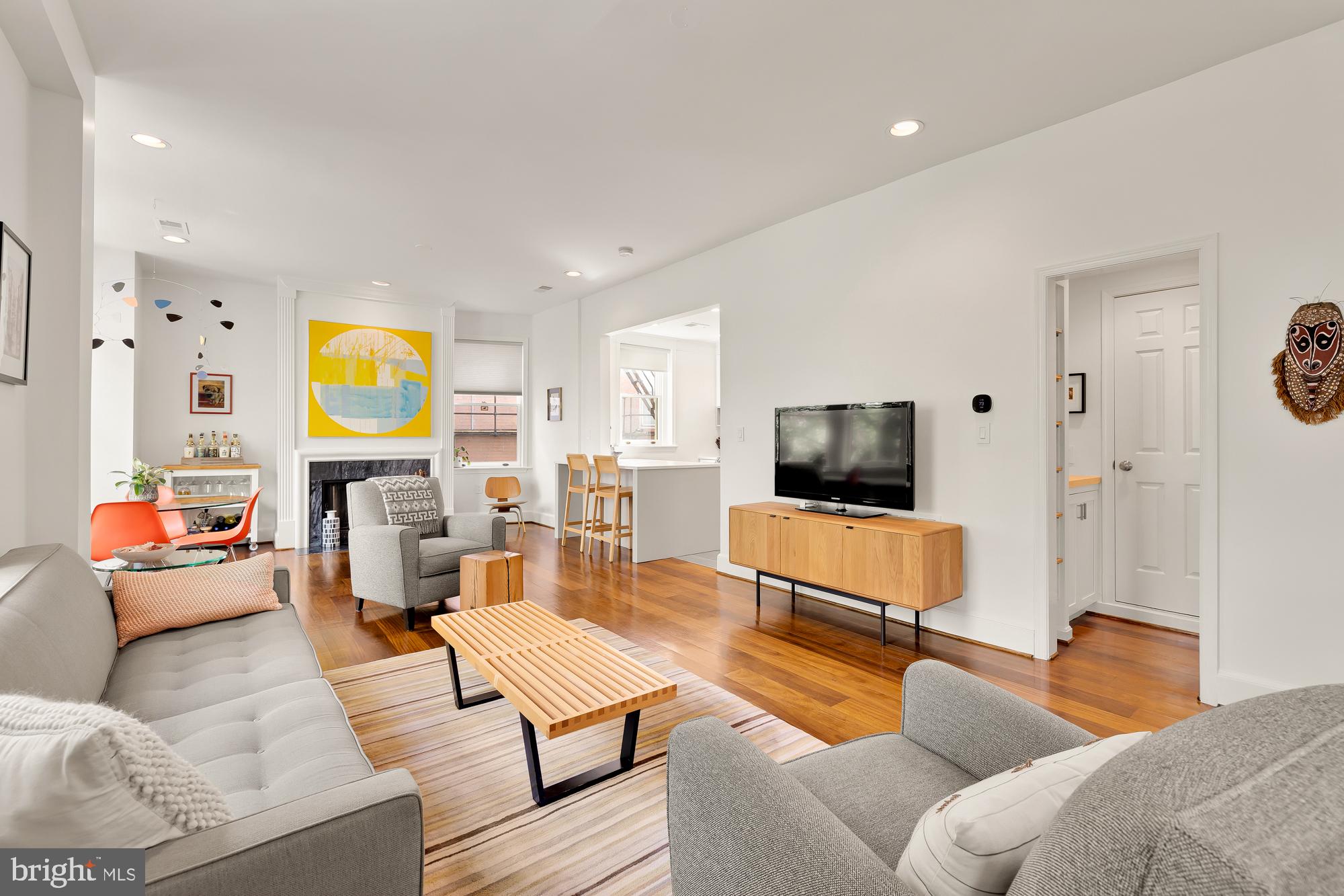 1826 Biltmore Street Northwest, Unit 4 Washington, DC 20009 - Photo 6 of 34