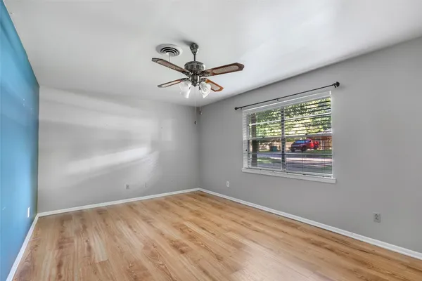 $200,000 | 1015 Stevens Avenue, Conroe, TX 77301