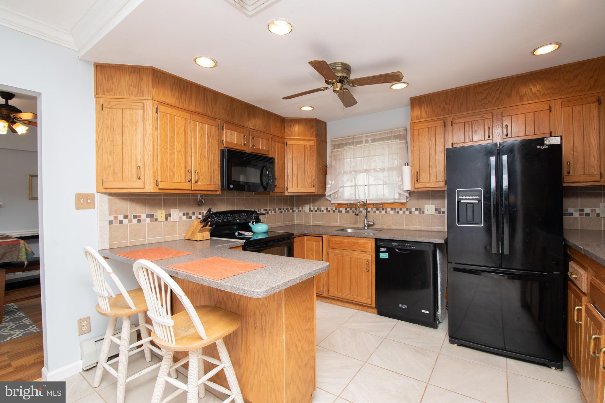 25 Gable Hill Road Levittown, PA 19057 - Photo 10 of 34