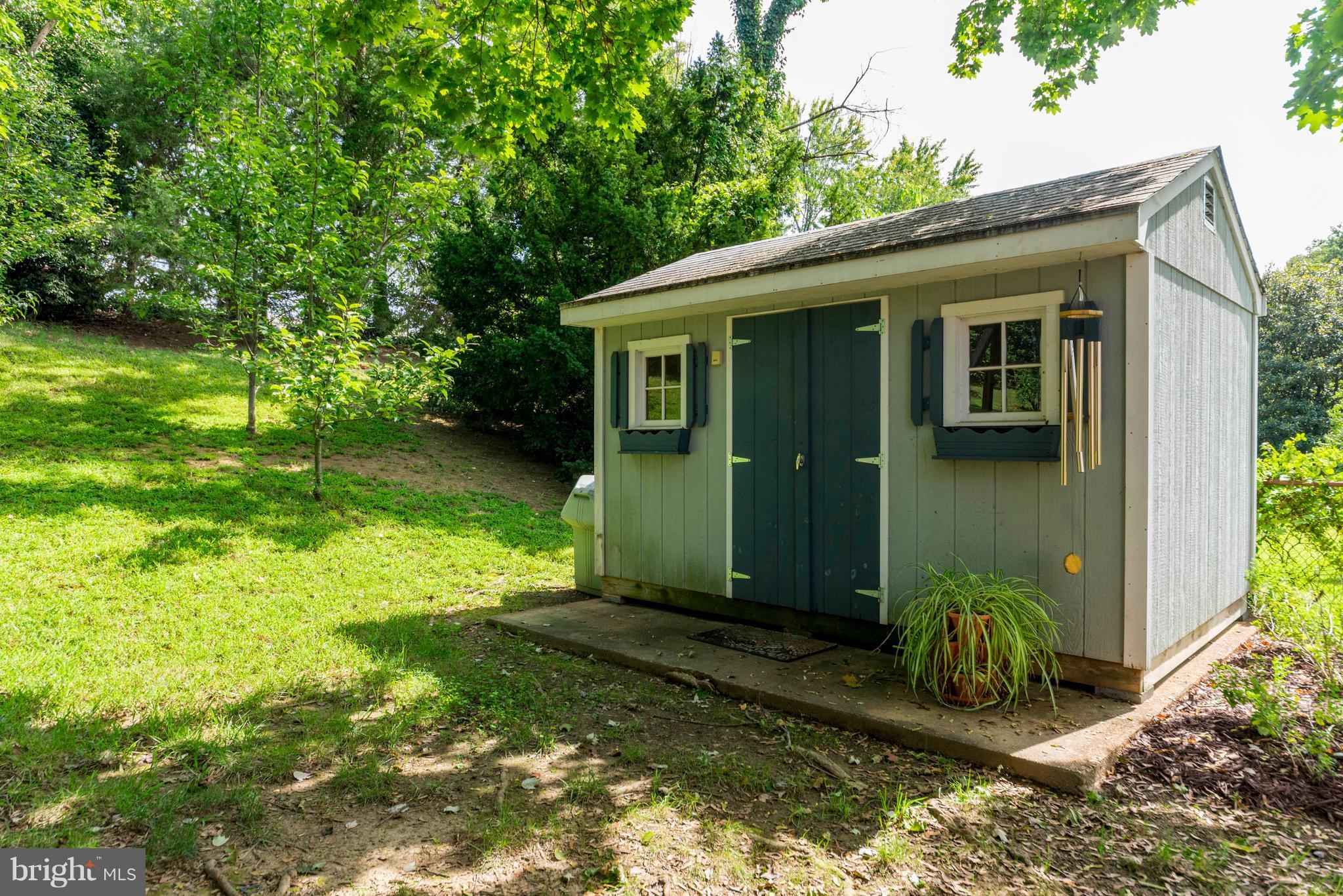 3929 Arcadia Road Alexandria, VA 22312 - Photo 10 of 14 Exterior (Rear)