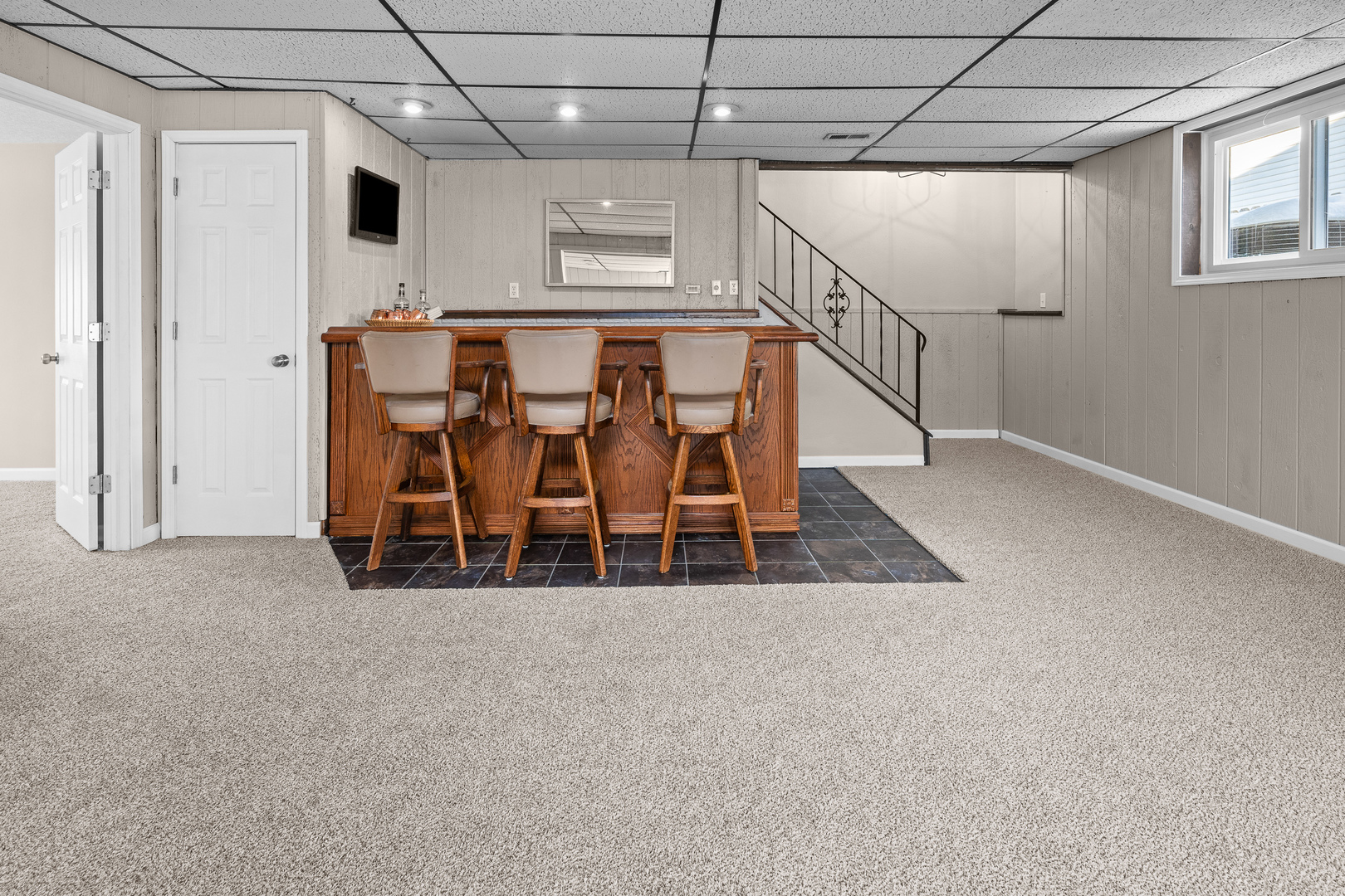 5302 16th Avenue Moline, IL 61265 - Photo 23 of 34 a view of a livingroom with furniture