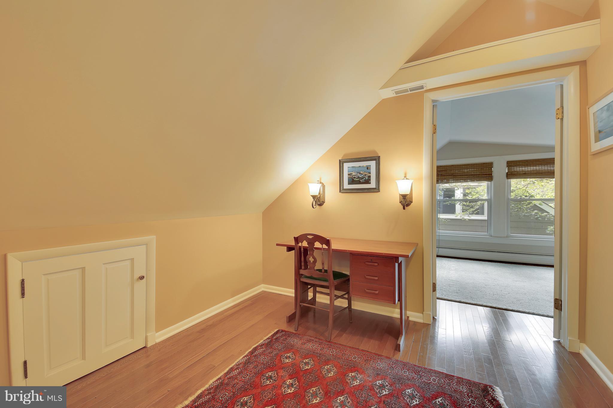 1001 Robin Road Silver Spring, MD 20901 - Photo 17 of 29 Bedroom (Master)