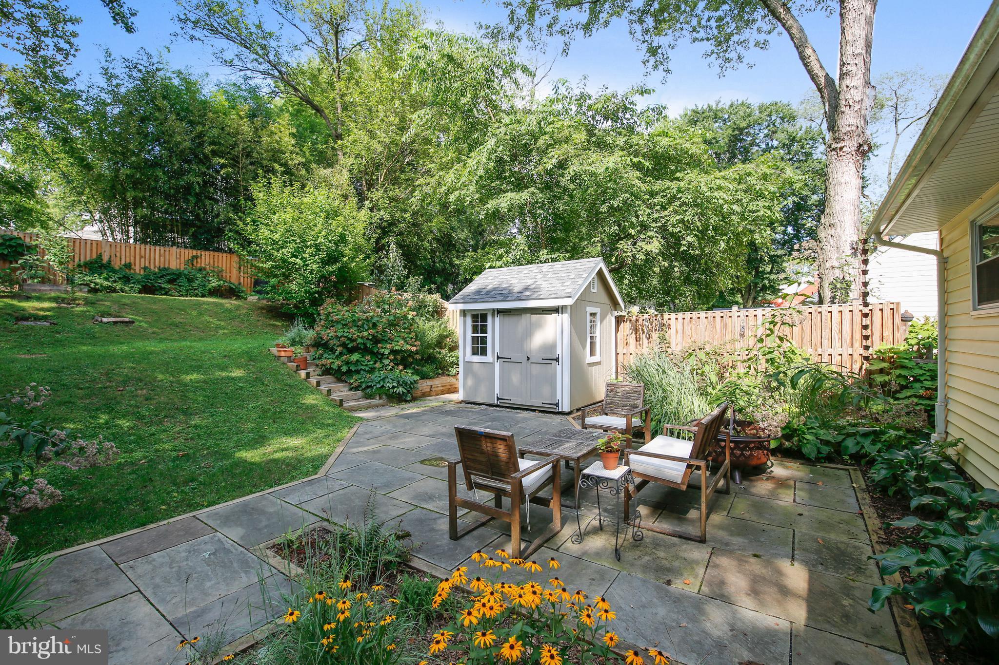 1001 Robin Road Silver Spring, MD 20901 - Photo 24 of 29 Exterior (Rear)