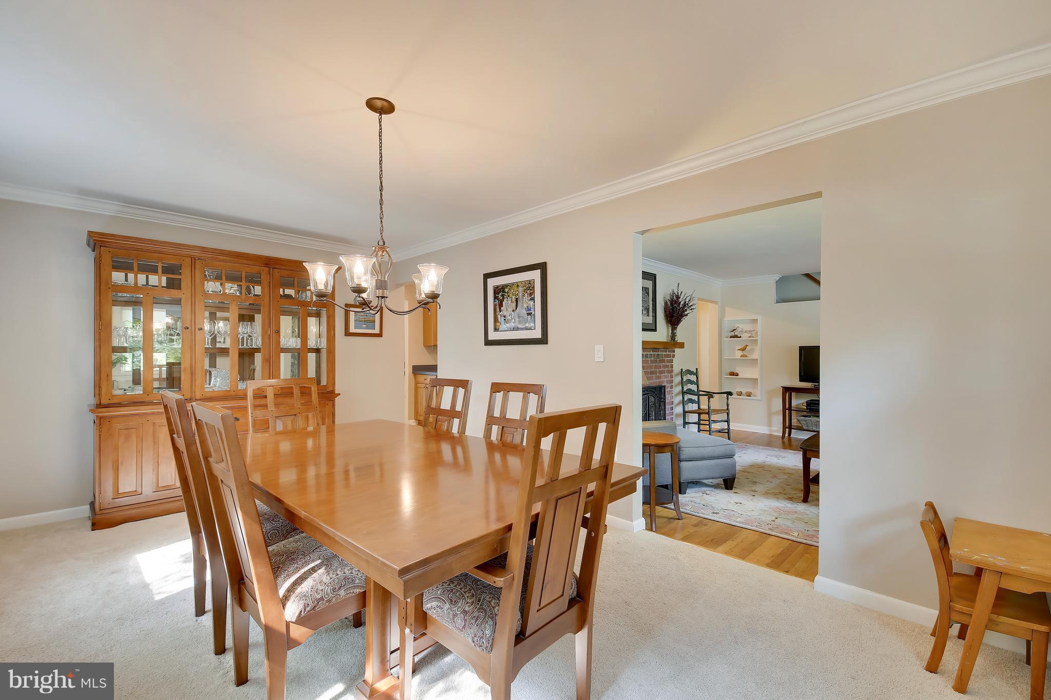 1001 Robin Road Silver Spring, MD 20901 - Photo 6 of 29 Dining Room