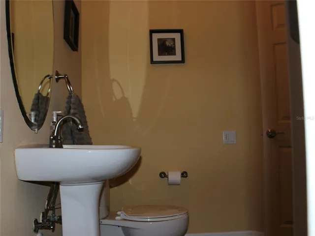 a view of a tennis court