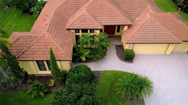 $925,000 | 406 Petrel Trail, Bradenton, FL 34212