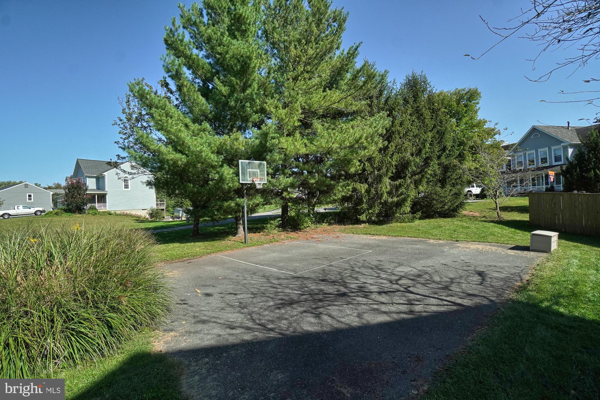 17209 General Custer Way Poolesville, MD 20837 - Photo 15 of 67 Separate paved sport court!