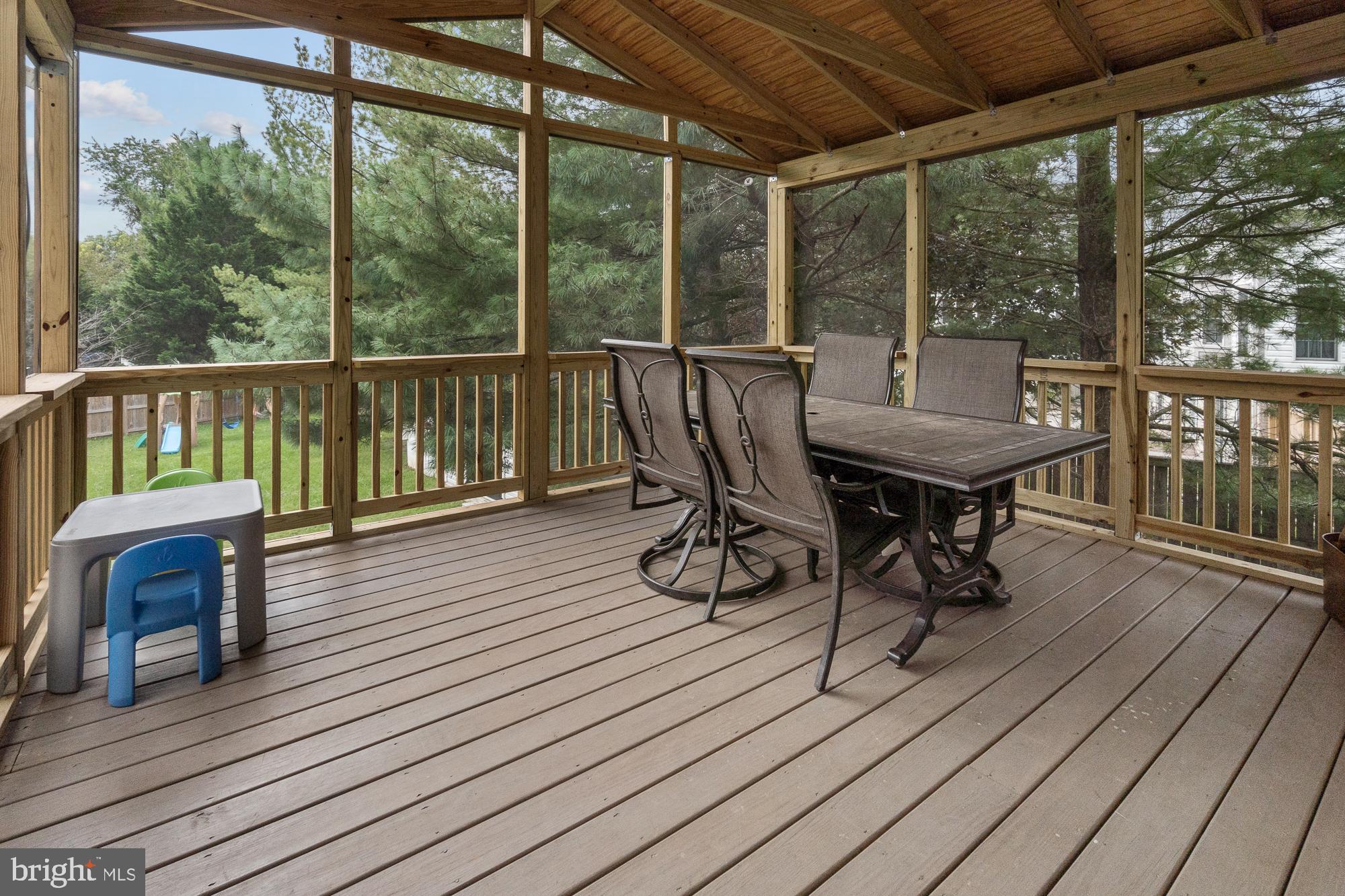 17209 General Custer Way Poolesville, MD 20837 - Photo 17 of 67 Howabout this screened-in porch? YOU WILL LOVE IT!
