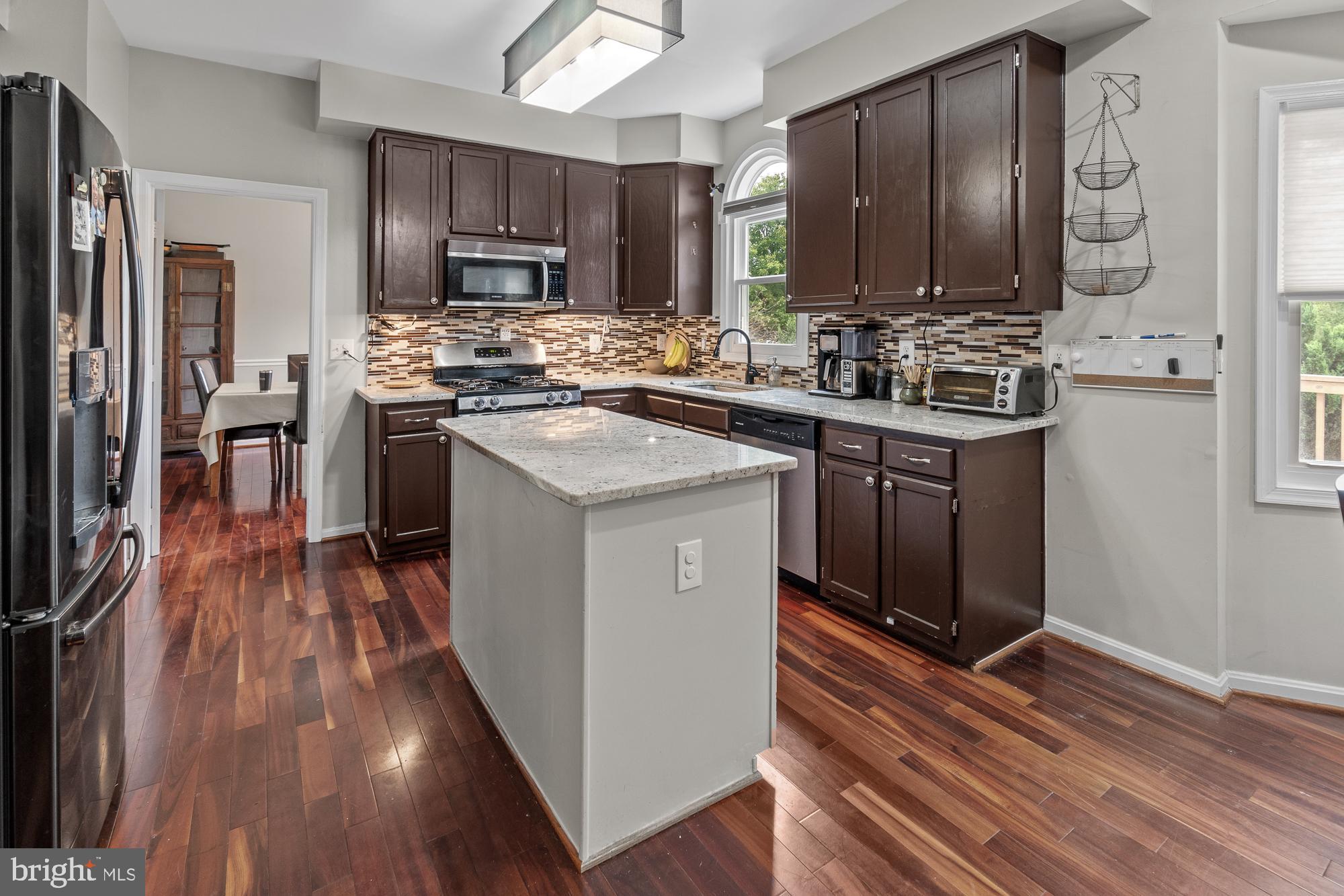 17209 General Custer Way Poolesville, MD 20837 - Photo 25 of 67 Gallery Image 25